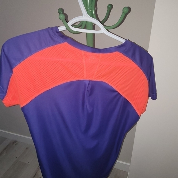 2/30 adidas purple athletic tee SZ M - Picture 5 of 5